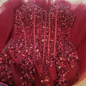 Red Jovani Prom 5908